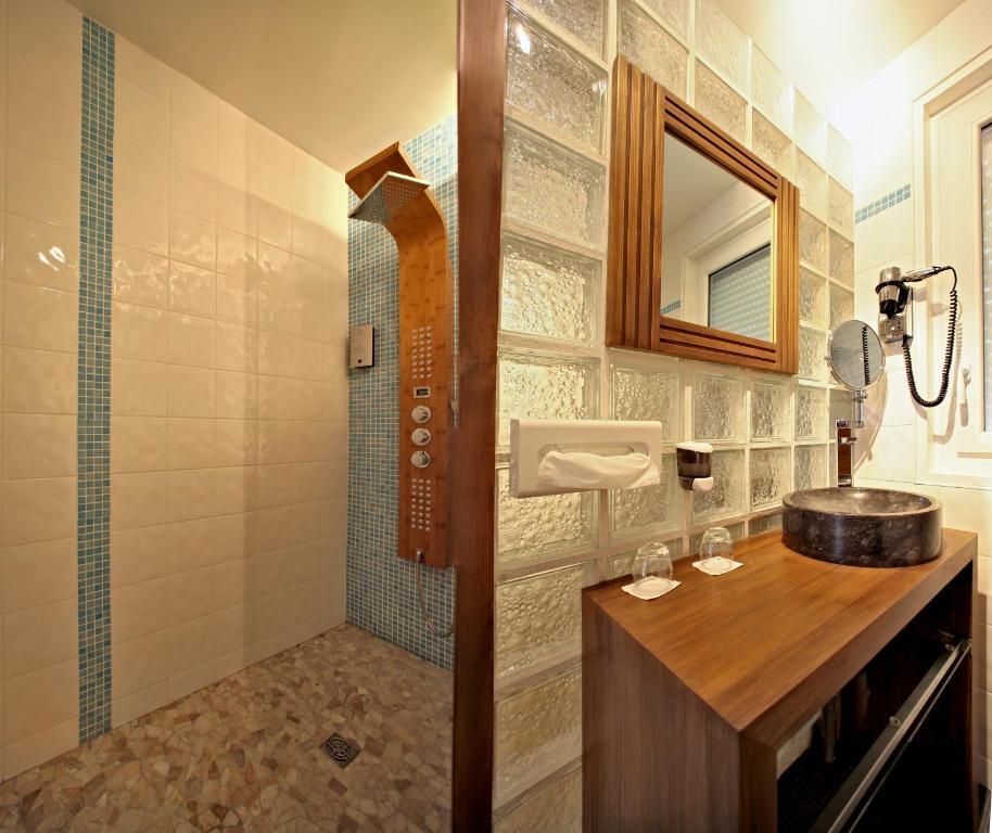 Hotel Logis De La Truffe - De La Truffe Sorges